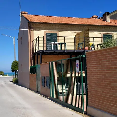 Vista Mare Sud * سينِغاليا